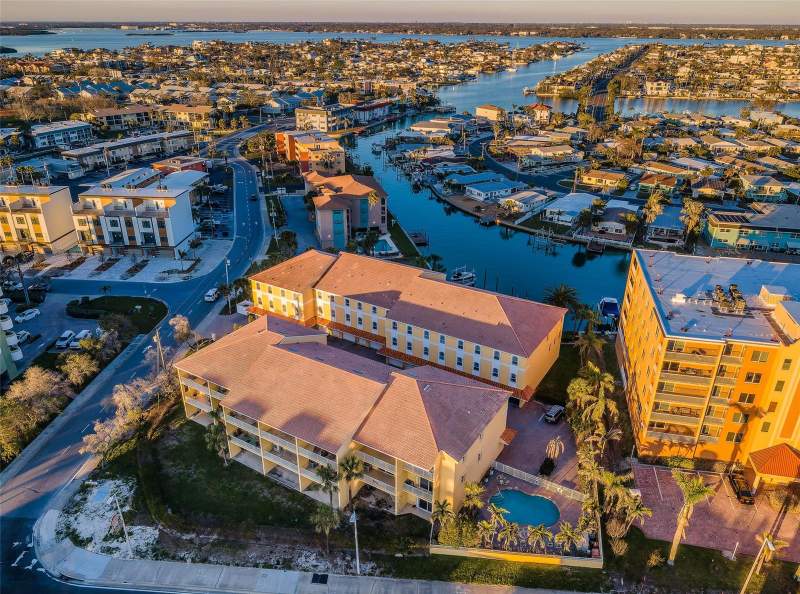 11595 GULF BOULEVARD #6 home for sale in Entrada Condos for Sale, Prices & HOA