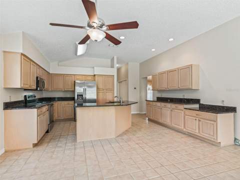 823 San Salvador Drive, The Villages FL - photo 15 of 44