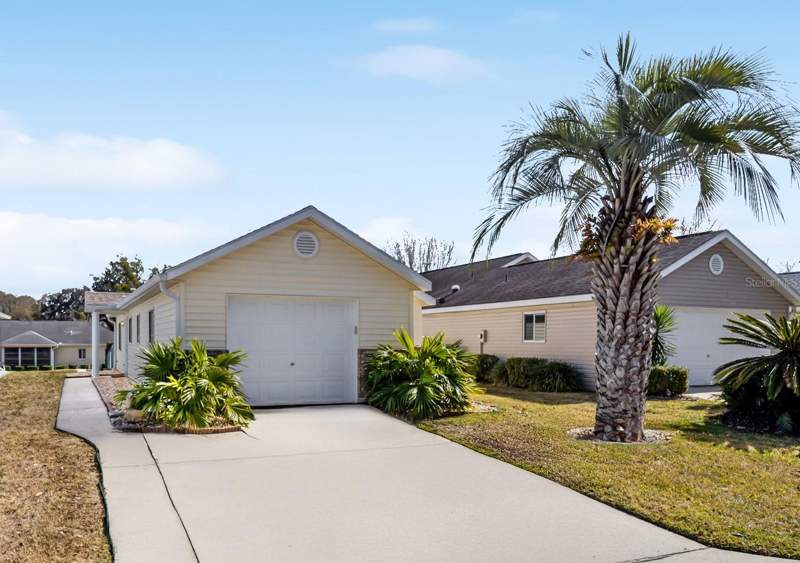 2 bedroom Single Family Residence at 1921 NW 50th Circle, Ocala Palms Un I, Ocala — photo 2