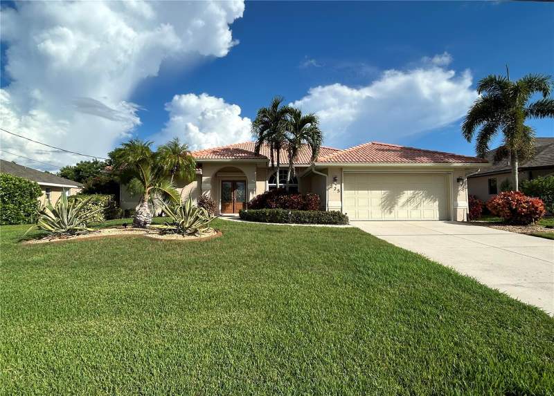 3 bedroom Single Family Residence at 225 Sportsman Road, Rotonda West Broadmoor, Rotonda West — photo 1