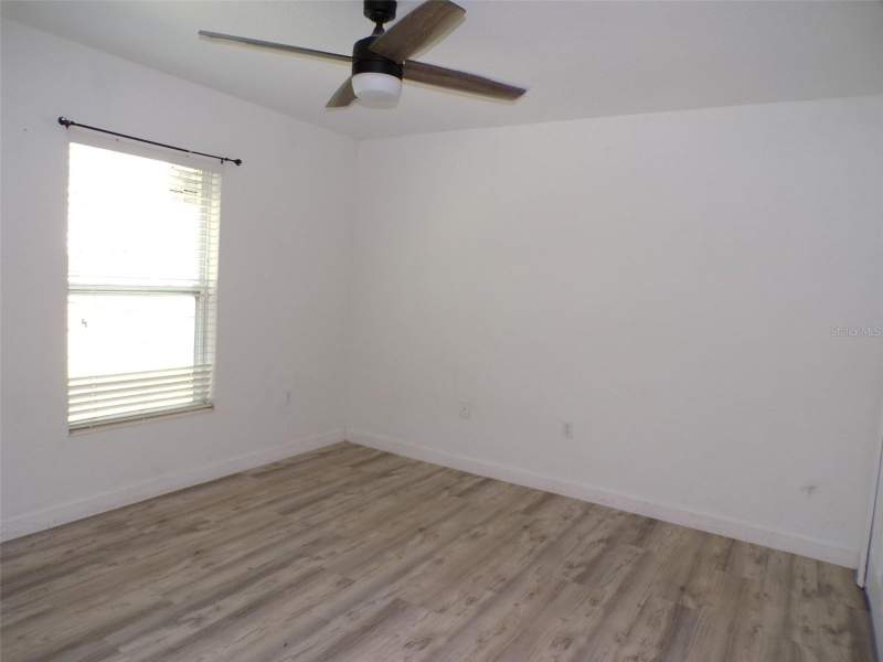 4 bedroom Single Family Residence at 10047 Greetings Street, Port Charlotte Sec 87, Port Charlotte — photo 4