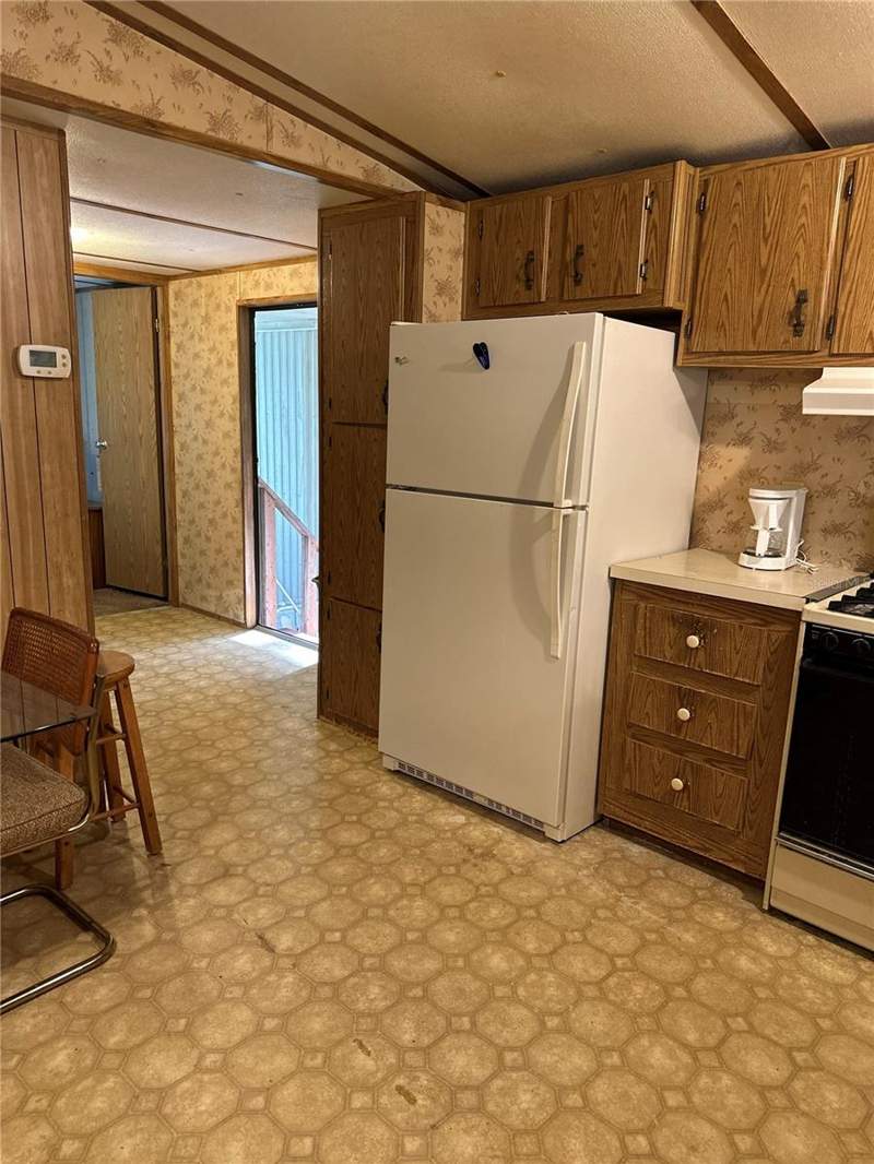 2 bedroom Manufactured Home at 13059 NE 44th Lane, Silver Mdws North, Silver Springs — photo 4