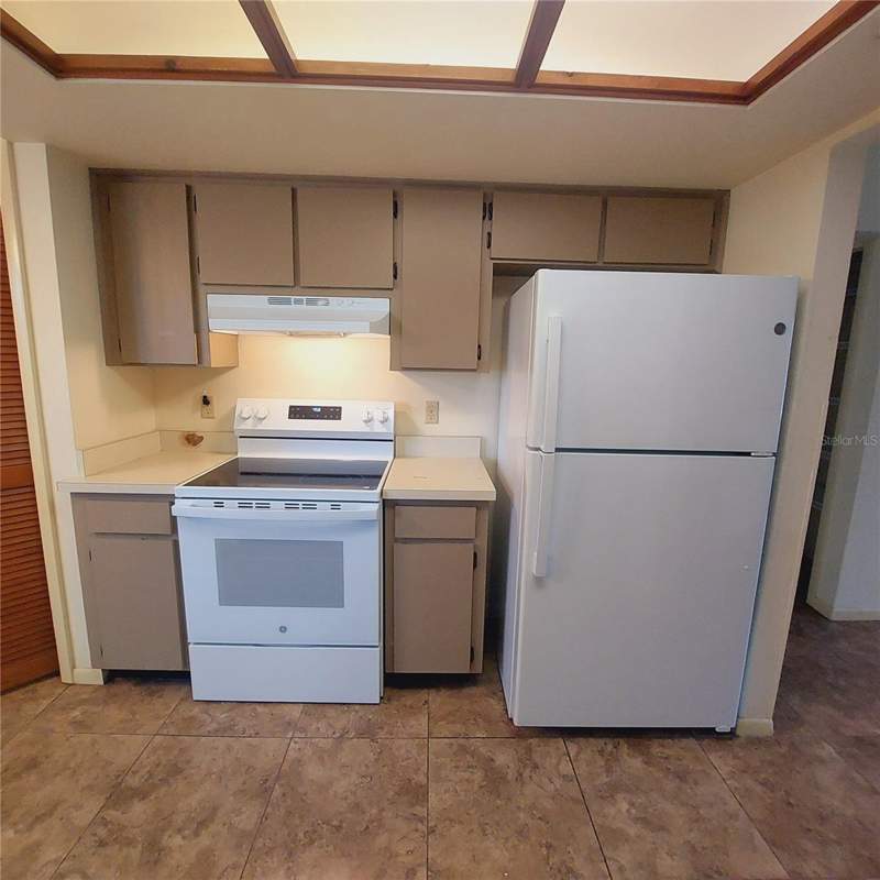 3 bedroom Single Family Residence at 14902 Oldgate Place, Country Aire Ph One, Tampa — photo 4
