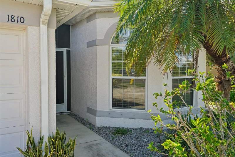 4 bedroom Single Family Residence at 1810 Mira Lago Circle, Mira Lago West Ph 2A, Ruskin — photo 3