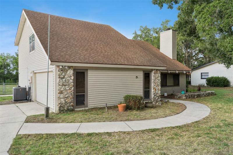 3 bedroom Single Family Residence at 9916 Jackson Road, Golfview Sub, Leesburg — photo 3