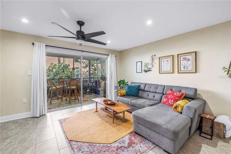 2 bedroom Condominium at 3595 41st Lane #D, Bermuda Bay Beach Condo, St Petersburg — photo 4
