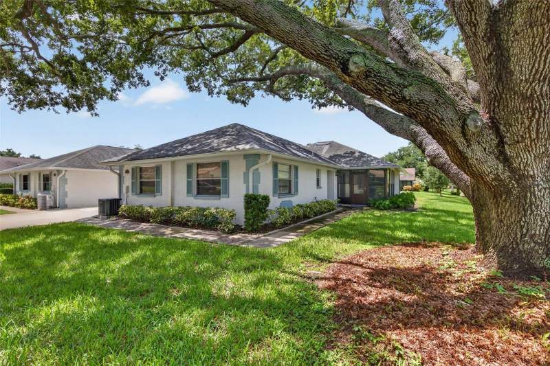 1275 STONEHAVEN LANE home for sale in Scotsdale