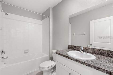 7222 Ronnie Garden Court, Tampa FL - photo 14 of 28