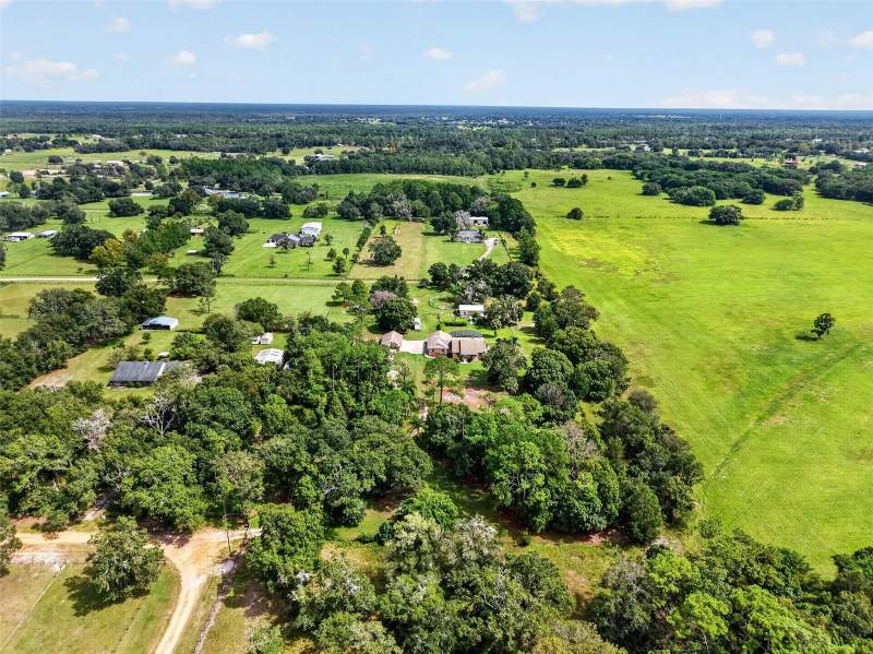3 bedroom Single Family Residence at 37048 Mill Stream Court, Eustis, Eustis — photo 4