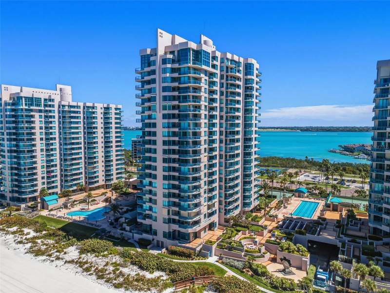 Ultimar Two Condo