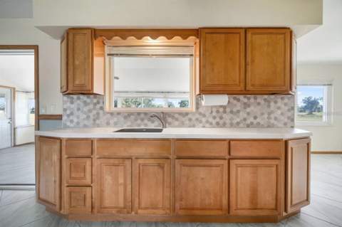 609 Fox Hills Drive, Sun City Center FL - photo 13 of 49