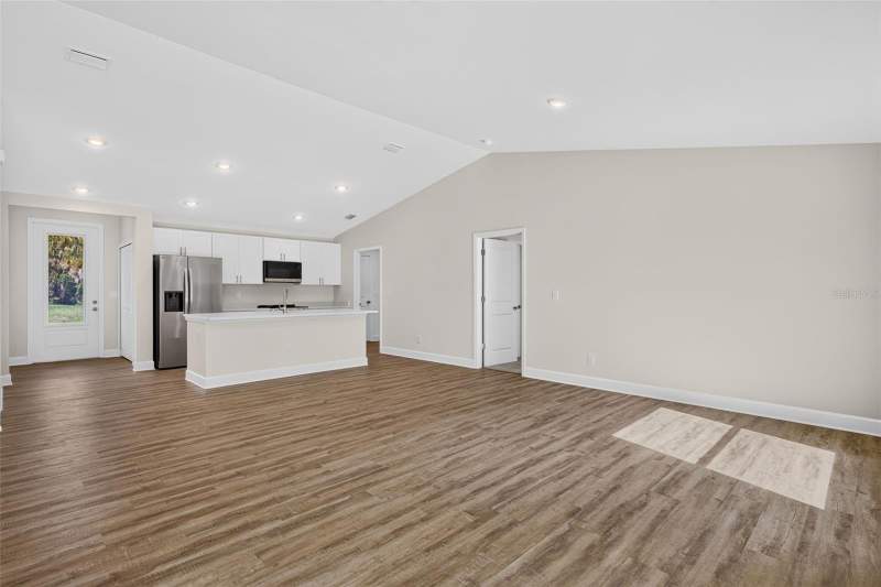 3 bedroom Single Family Residence at 434 Avella Street, Port Charlotte Sec 04, Port Charlotte — photo 4