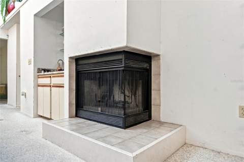 6015 Courtside Drive, Bradenton FL - photo 11 of 38