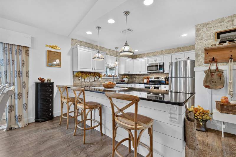 2 bedroom Villa at 1700 Jadestone Terrace, Villages Of Sumter Azalea Villas, The Villages — photo 4