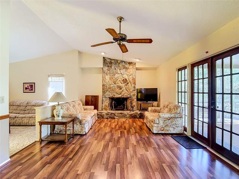 2 bedroom Single Family Residence at 10050 Deer Lane, Forest Acres, New Port Richey — photo 3