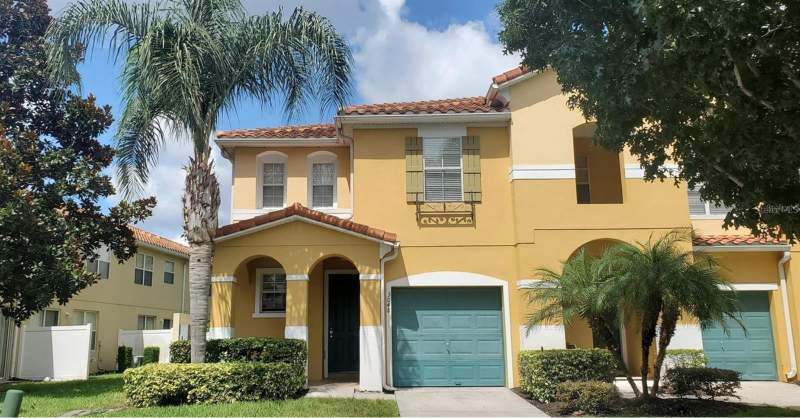 3048 SEAVIEW CASTLE DRIVE home for sale in Compass Bay