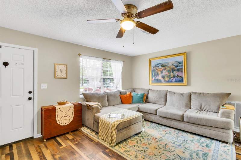 2 bedroom Single Family Residence at 1733 Larkin Road, Spring Hill, Spring Hill — photo 3