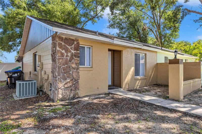 2 bedroom Half Duplex at 3675 Westland Court #1, Hiawassee Landings, Orlando — photo 3
