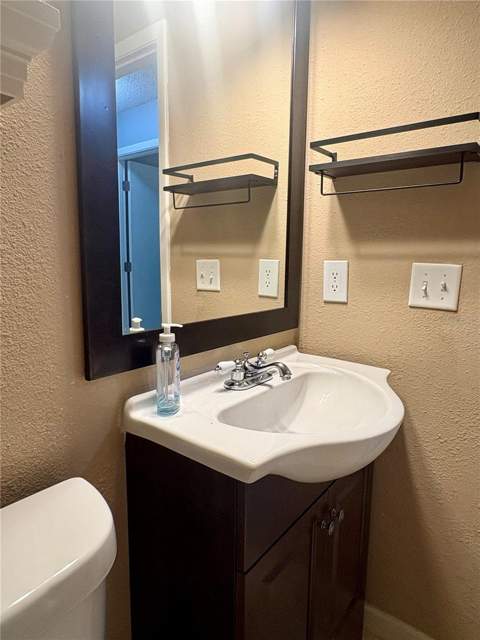 1021 Alpug Avenue, Oviedo FL - photo 23 of 40