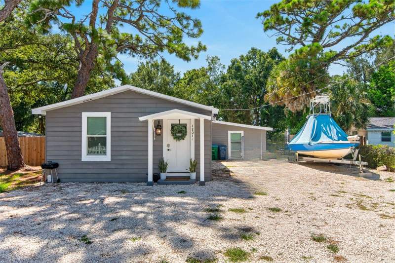 3 bedroom Single Family Residence at 4804 71st Street, Barcelo Park, St Petersburg — photo 2