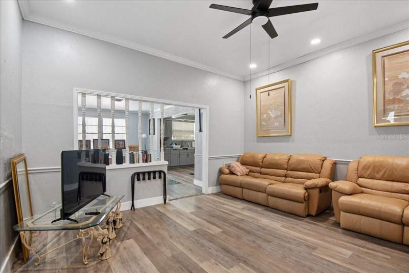 7 bedroom Single Family Residence at 3001 W Chestnut Street, Mac Farlane Park, Tampa — photo 4