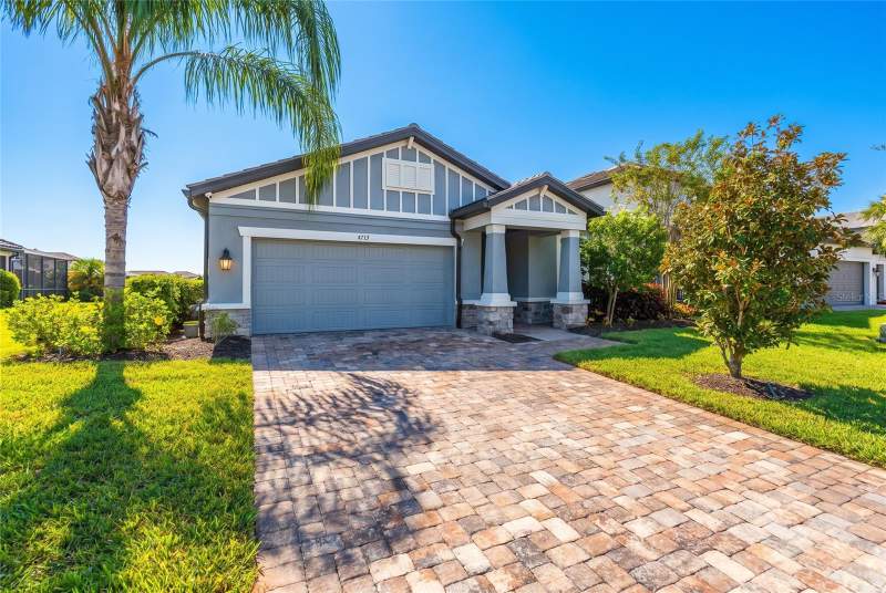 4 bedroom Single Family Residence at 4719 Winsome Way, Sweetwater At Lakewood Ranch Ph I & II, Lakewood Ranch — photo 4