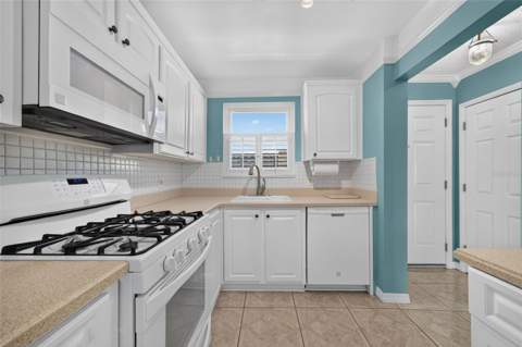 6025 Shore Boulevard #602, Gulfport FL - photo 13 of 96