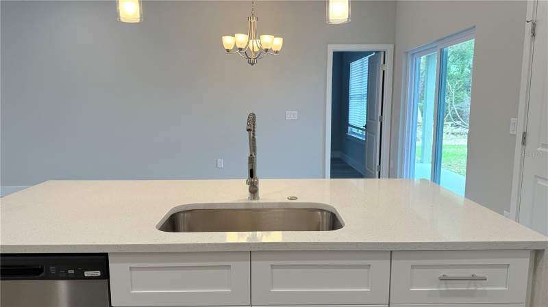 4 bedroom Single Family Residence at 1939 SW Viburnum Road, Rainbow Lakes Estate, Dunnellon — photo 5