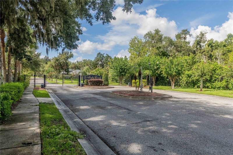 5 bedroom Single Family Residence at 8834 Alafia Cove Drive, Alafia Cove, Riverview — photo 4