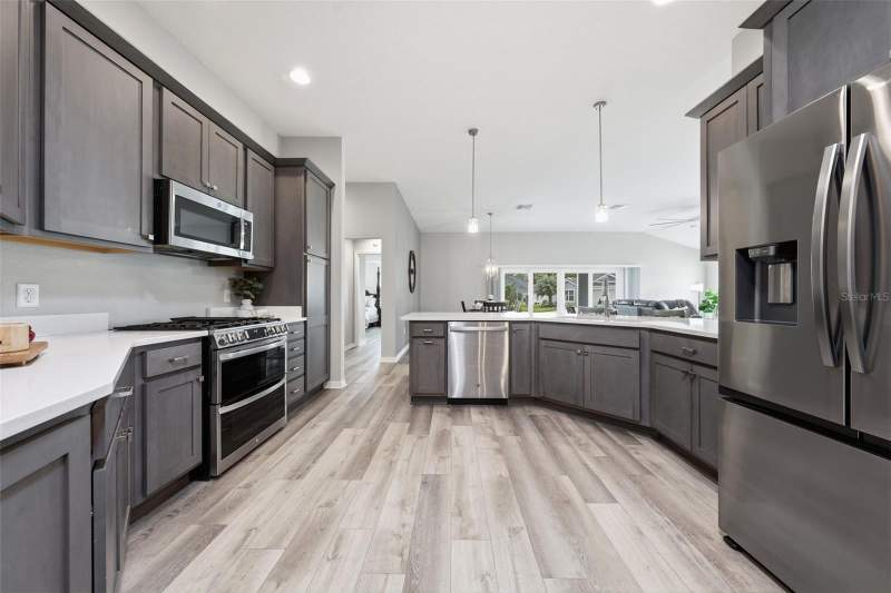 3 bedroom Single Family Residence at 2006 Oppenheimer Court, The Villages, The Villages — photo 5