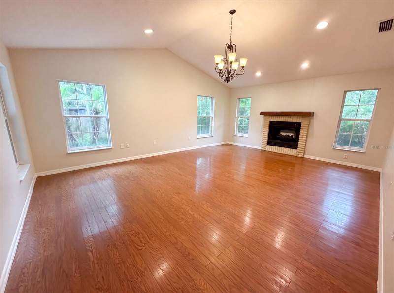 4 bedroom Single Family Residence at 11540 Camp Drive, Blue Cove Un 01, Dunnellon — photo 3