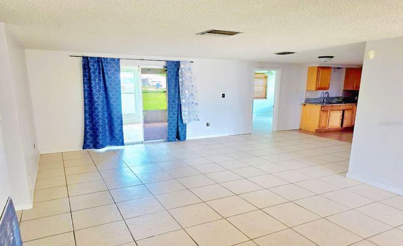 2 bedroom Single Family Residence at 3806 Baden Drive, Tahitian Homes, Holiday — photo 3