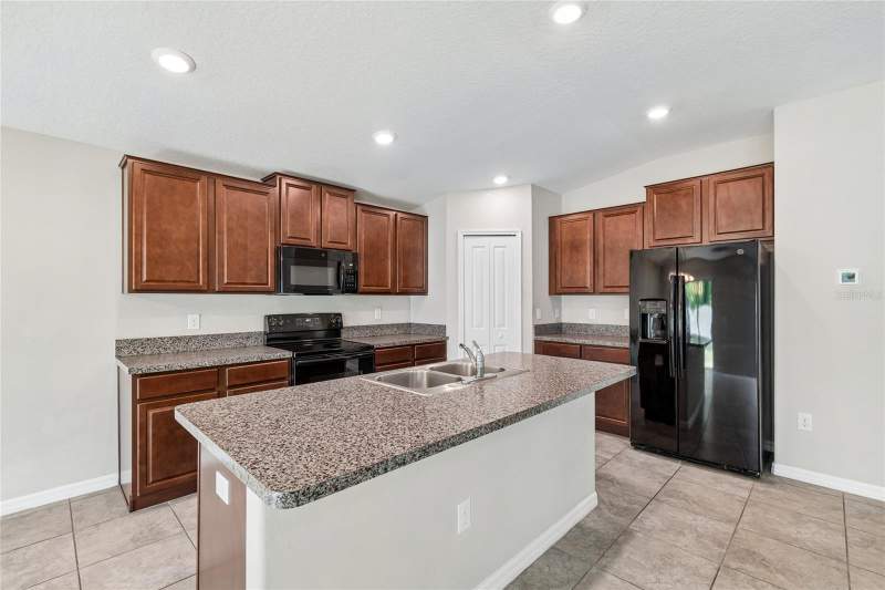 4 bedroom Single Family Residence at 3706 Cat Mint Street, Touchstone Ph 2, Tampa — photo 5