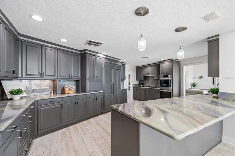 4 bedroom Single Family Residence at 2038 Carolina Avenue, Venetian Isles, St Petersburg — photo 4