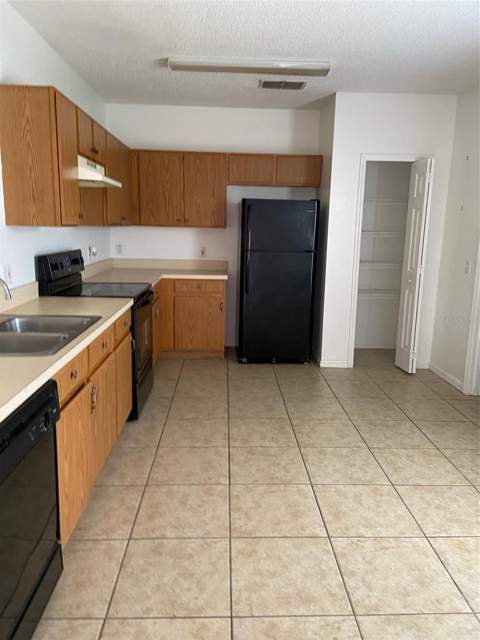 625 S Delmonte Court, Kissimmee FL - photo 6 of 19