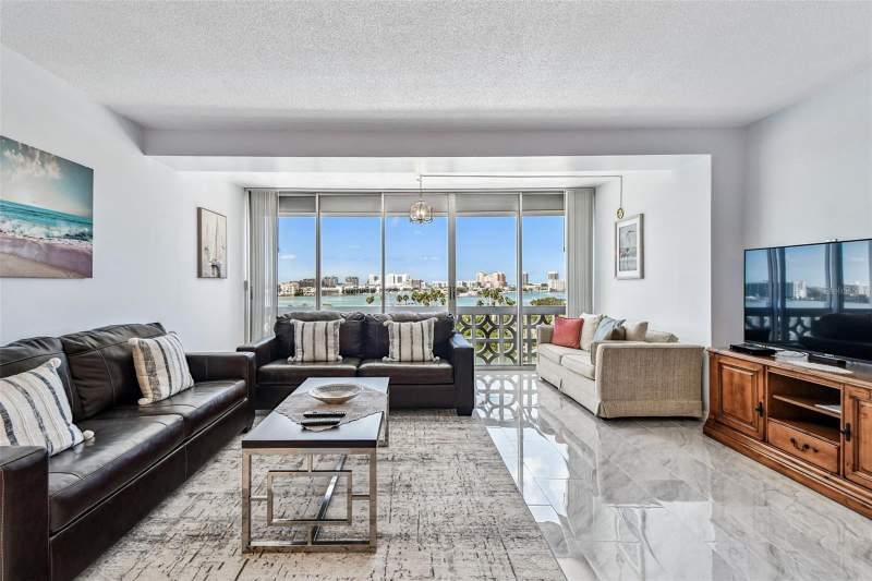 2 bedroom Condominium at 31 Island Way #609, Horizon House Co-Op, Clearwater Beach — photo 5
