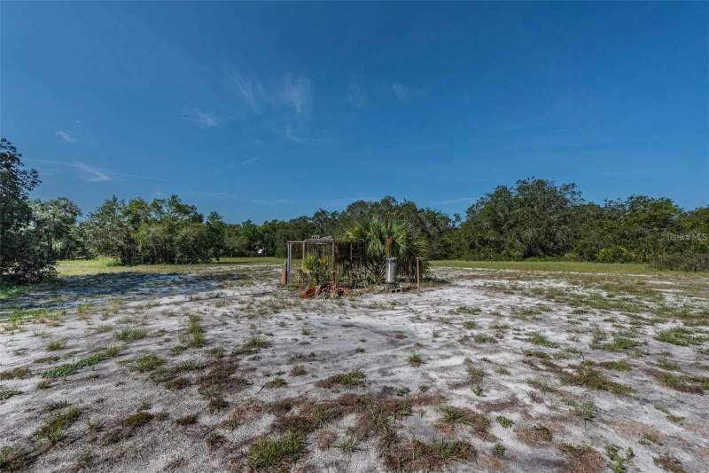 5 bedroom Mobile Home at 12154 Bullfrog Creek Road, Gibsonton, Gibsonton — photo 5