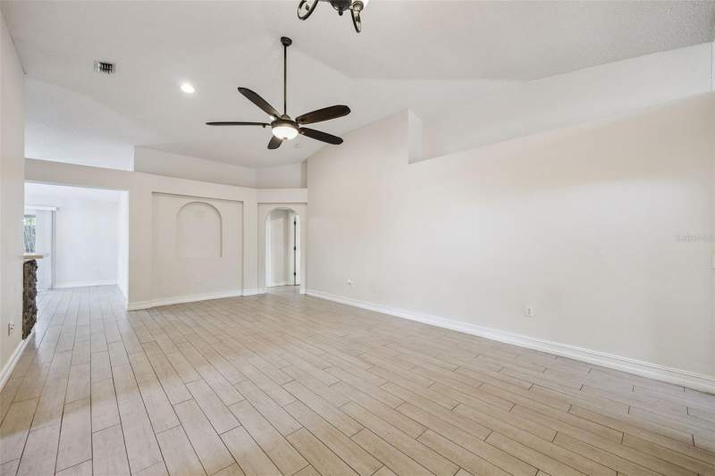 4 bedroom Single Family Residence at 1612 Muir Circle, Skyview, Clermont — photo 5