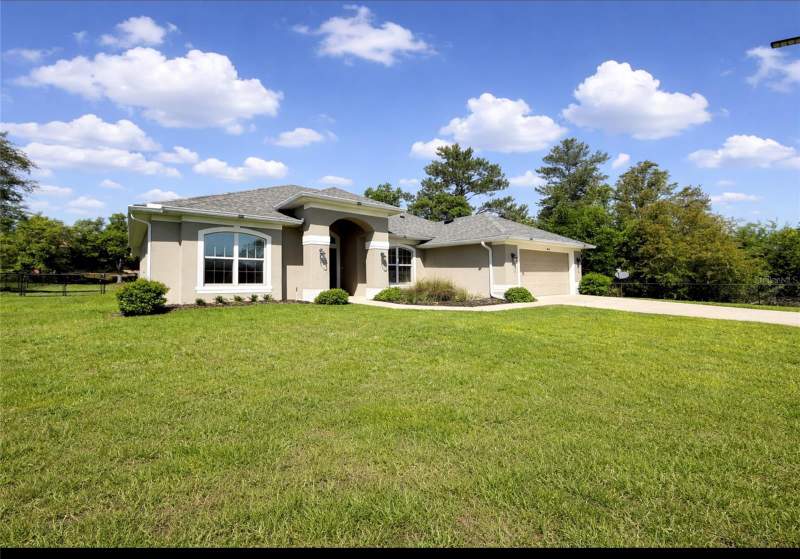 4 bedroom Single Family Residence at 9832 SW 46th Court, Kingsland Country Estate, Ocala — photo 3