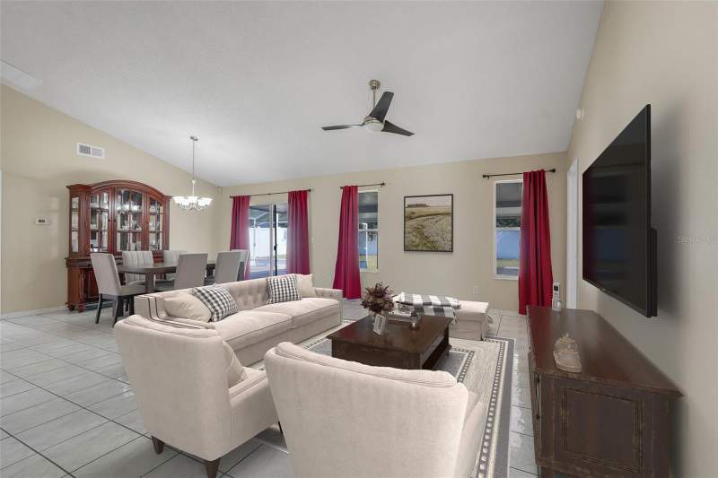 3 bedroom Single Family Residence at 20123 MAXIM PARKWAY, ROCKET CITY, ORLANDO — photo 3