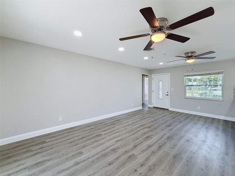 3 bedroom Single Family Residence at 307 87th Avenue, Sun-Lit Shores, St Petersburg — photo 5