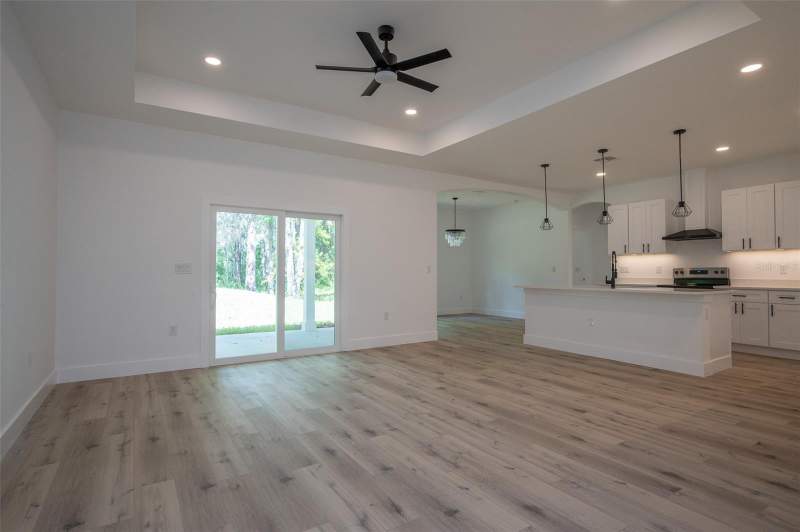 3 bedroom Single Family Residence at 832 NW 5th Street, Micanopy, Micanopy — photo 4