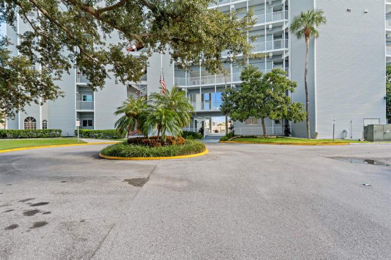 3 bedroom Condominium at 610 Island Way #408, 610 Island Way Condo, Clearwater — photo 3