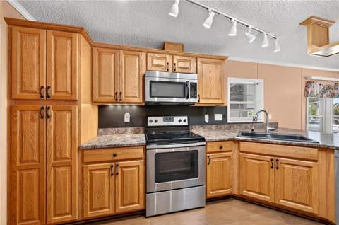 2722 Vindale Road, Tavares FL - photo 6 of 67