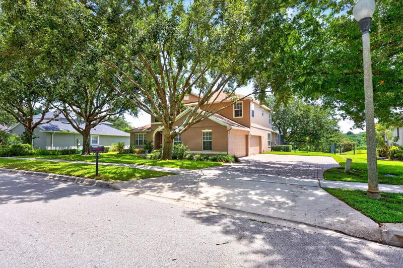 4 bedroom Single Family Residence at 825 PARKSIDE POINTE BOULEVARD, PARKSIDE AT ERROL ESTATES SUB, APOPKA — photo 2