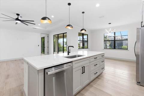 11209 Chalet Avenue, Englewood FL - photo 15 of 47
