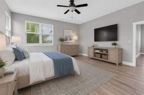 224 NE Jefferson Circle, St Petersburg FL - photo 18 of 58