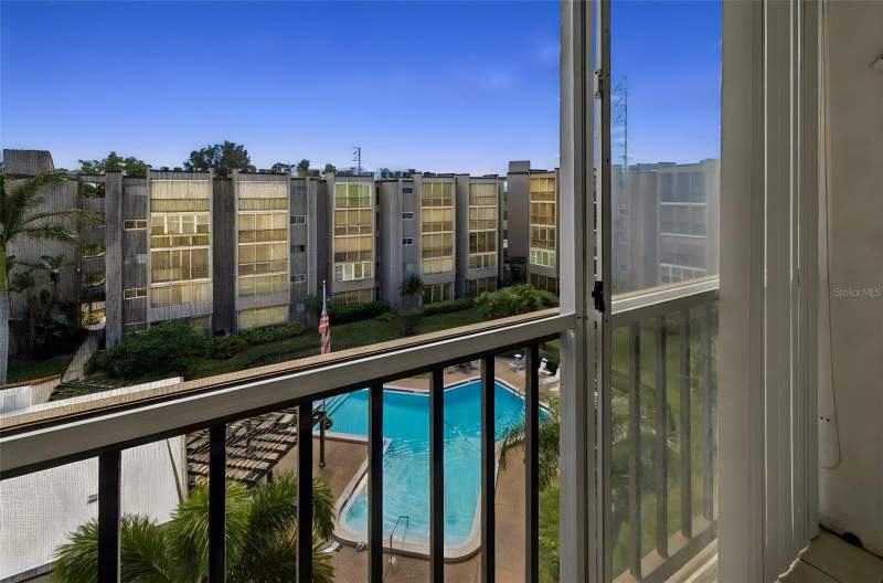 Sunshine Towers Apt Residences