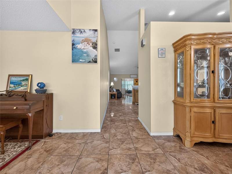 4 bedroom Single Family Residence at 1048 Hill Mount Drive, Minneola Oak Valley Ph 03 Lt 362 Pb 50, Minneola — photo 5