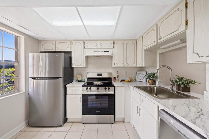 2 bedroom Condominium at 4347 Summersun Drive, Gardens Beacon Square, New Port Richey — photo 3